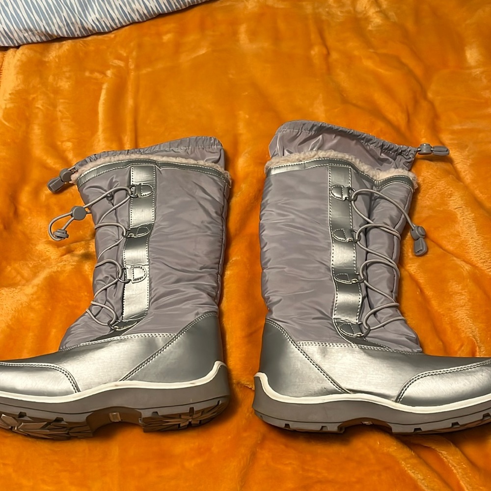 lands’ end snow boots size 3M